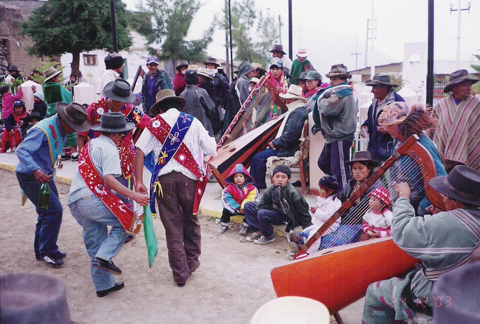 Peruanische Harfe